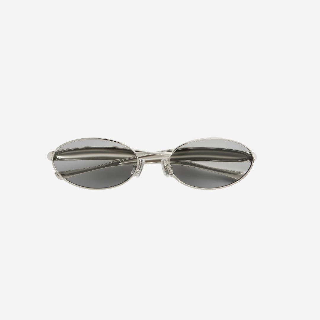 BOTTEGA VENETA Sardine Oval Sunglasses in Silvergrey